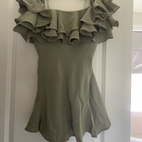 Anthropologie C/Meo collective off shoulder ruffle romper - Picture 3 of 3